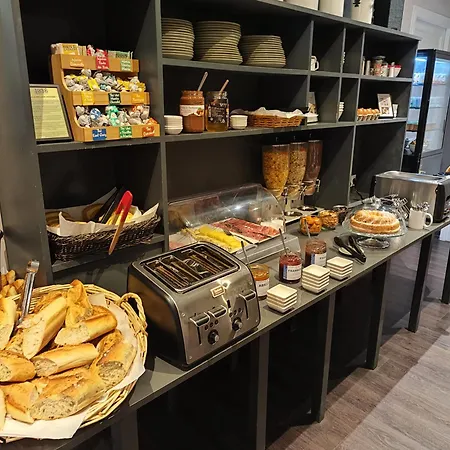 Des Alpes Hotel 2*