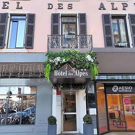 Des Alpes Otel